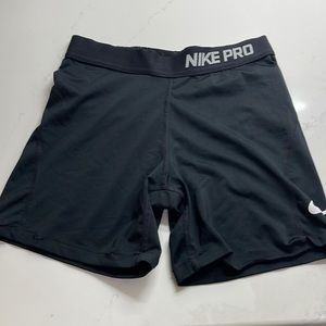 Women Nike pros size: small